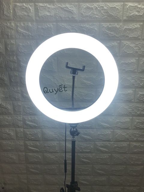 ĐÈN LIVESTREAM 26CM 2 KẸP ĐT CAO 2M1