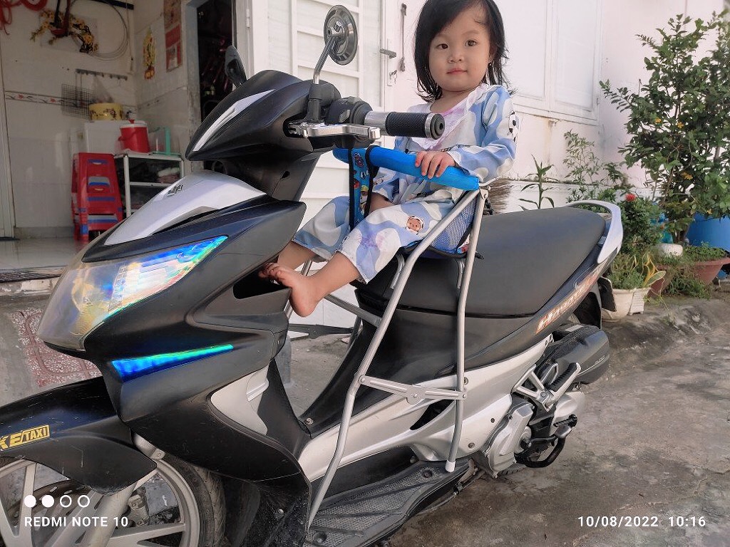 Ghế ngồi xe máy hayate cho bé , ghế ga xếp gấp gọn