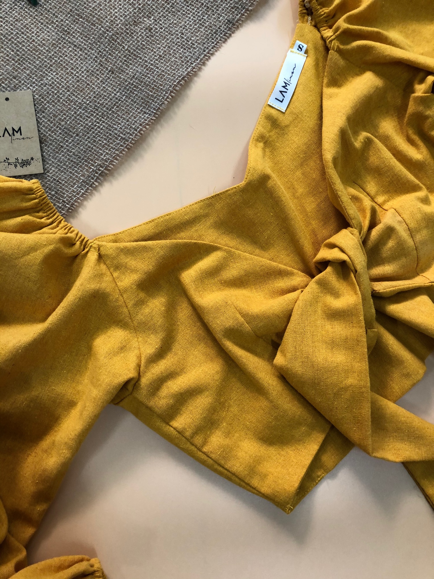 Set Áo trễ vai và chân váy midi linen