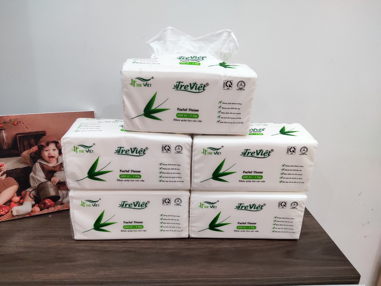 Khăn giấy lụa rút để bàn Tre Việt 600 tờ / 3 lớp