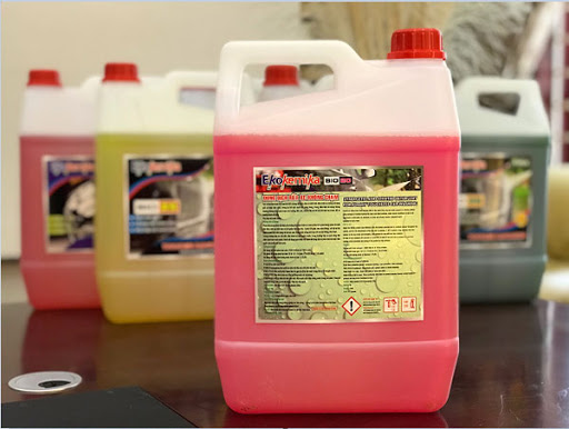 DUNG DỊCH RỬA XE KHÔNG CHẠM BIO EKOKEMIKA 20 - 5L