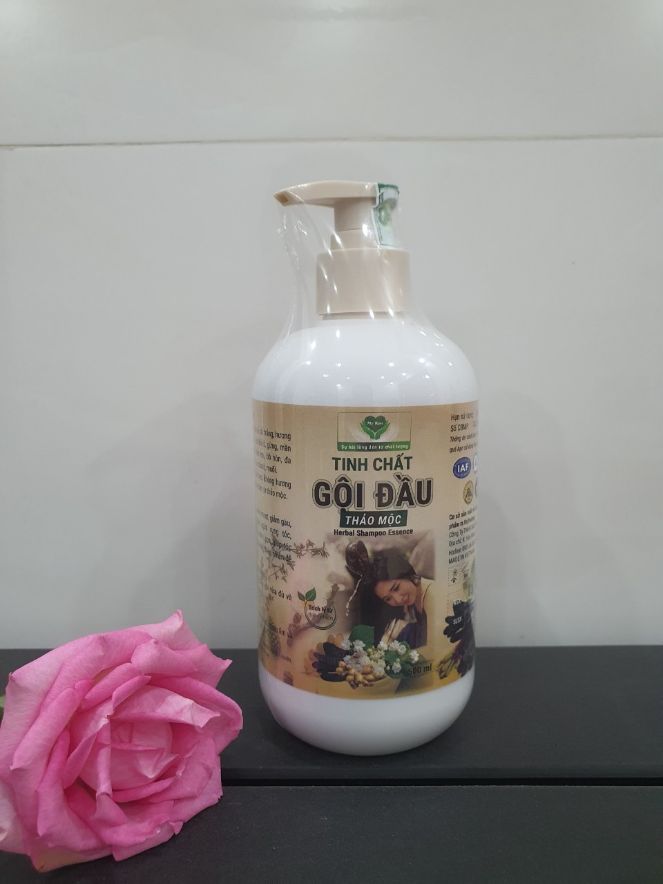 Mẹ Ken Herbal Shampoo (100% Natural)