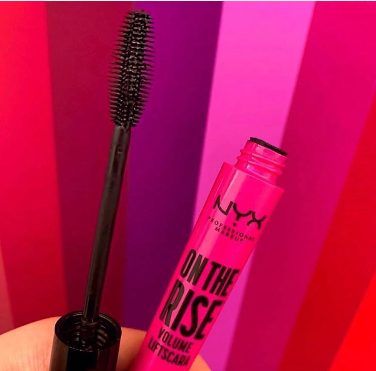 MASCARA NYX MAKE UP ON THE RISE VOLUME MASCARA BLACK 11809