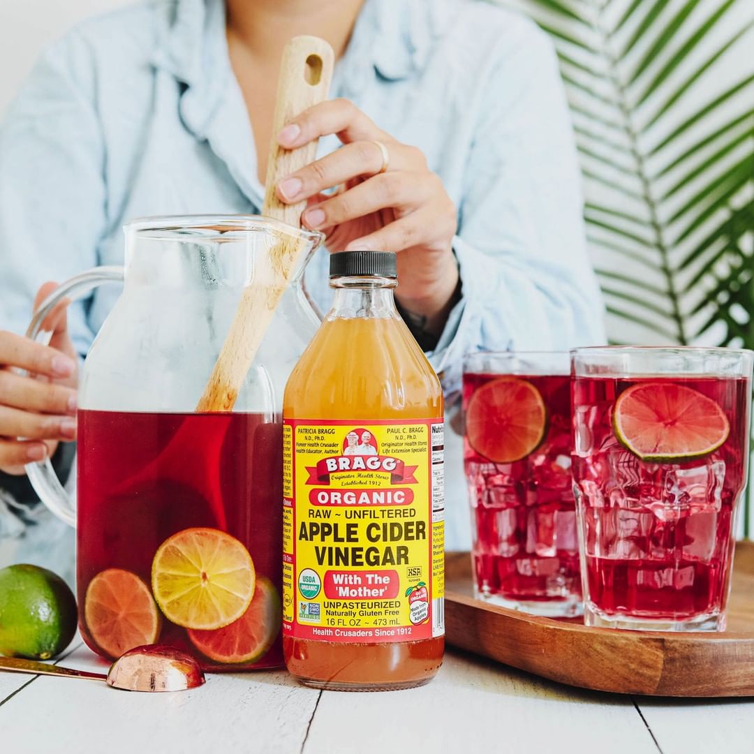 Combo 2 chai giấm táo hữu cơ Organic Bragg 473ml