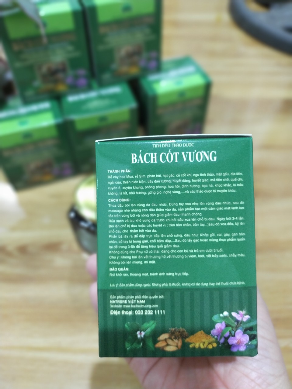 Tinh dầu thảo dược xoa bóp Bách Cốt Vương