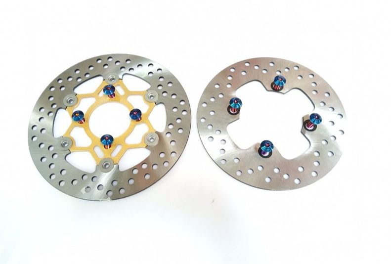 [HCM]đĩa thắng trước sau xe exciter 135  full  8 con óc titan 1 cặp