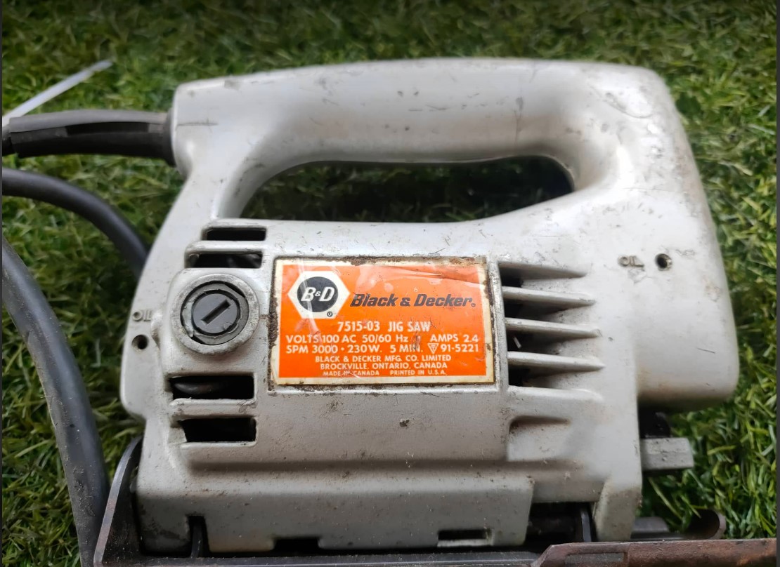 Máy cưa lọng Black & Decker hàng bãi