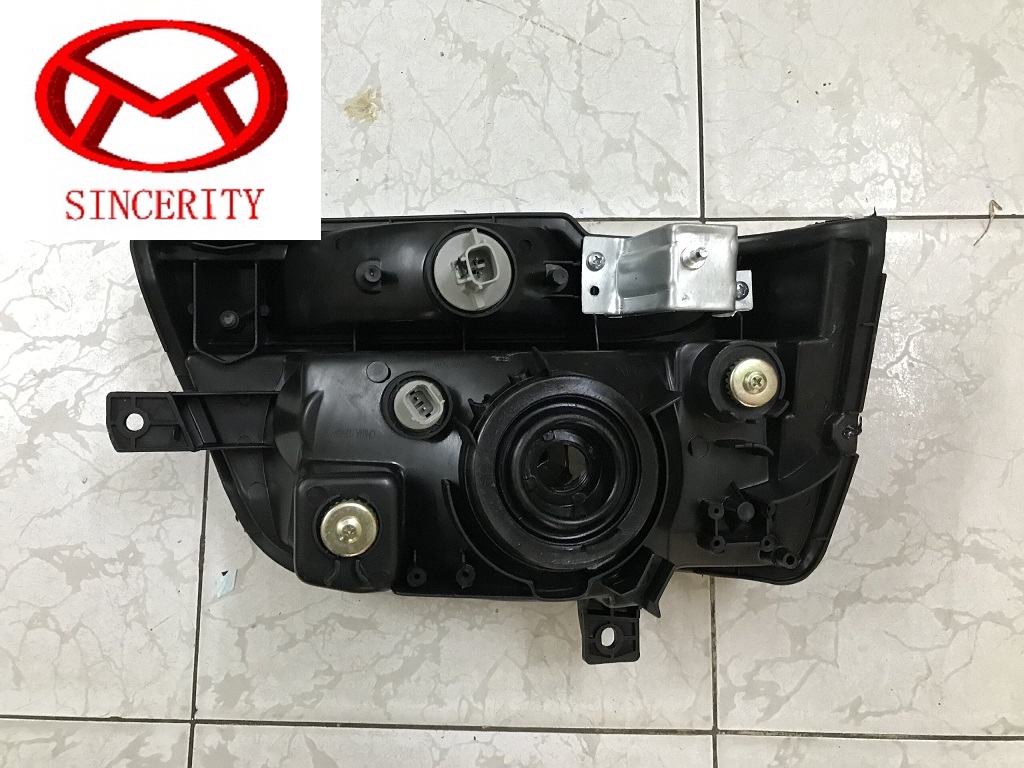 Đèn pha Sym T880