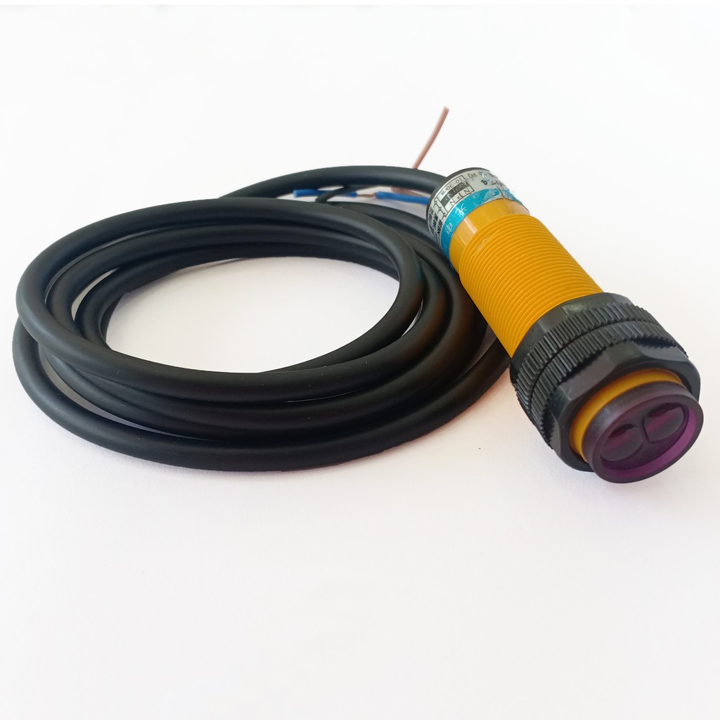 Cảm Biến Khoảng Cách E3F-DS100C4 100CM 6-36V NPN