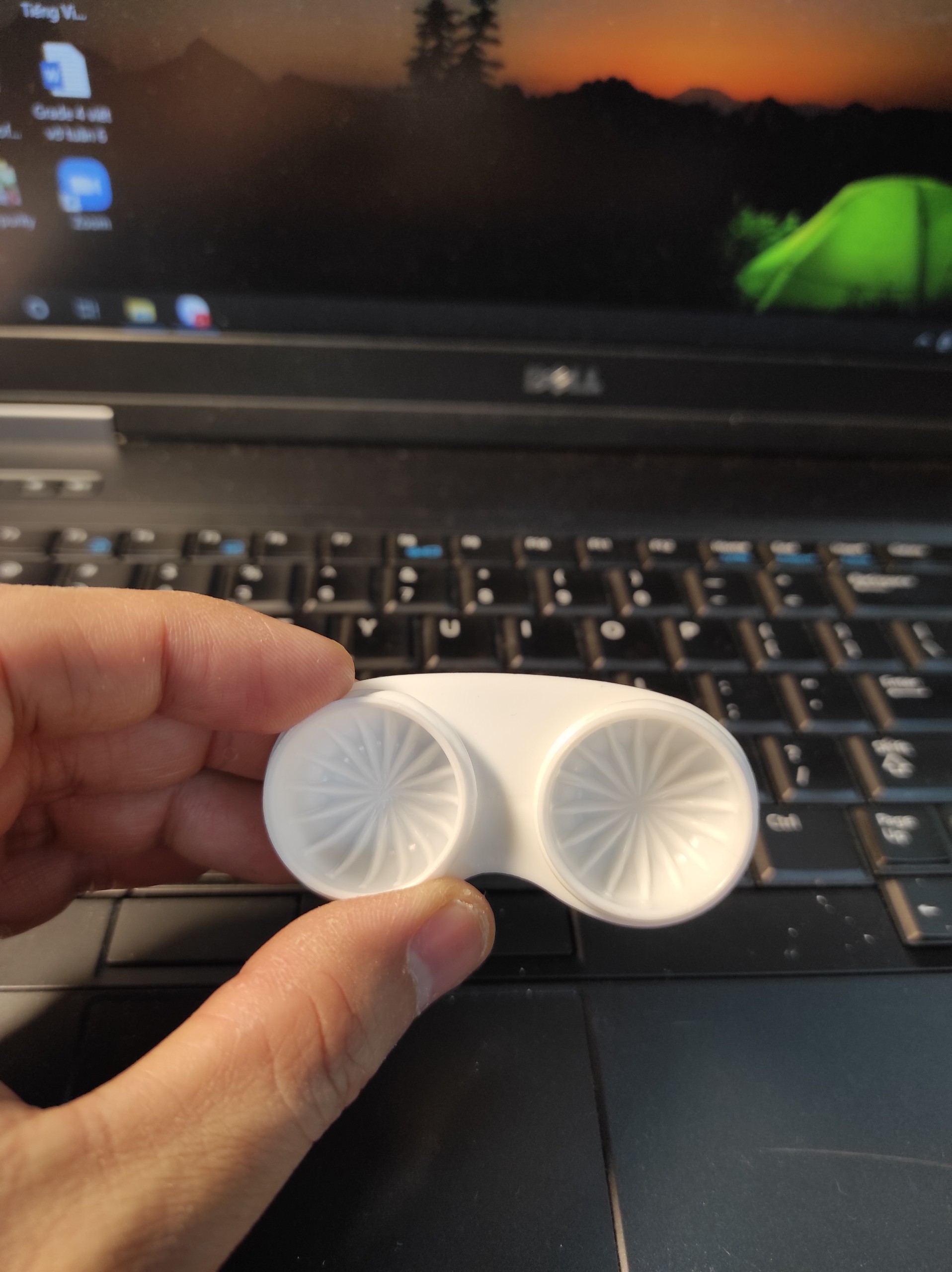Khay đựng kính áp tròng bằng nhựa an toàn ( Lens case - Contact lens case)