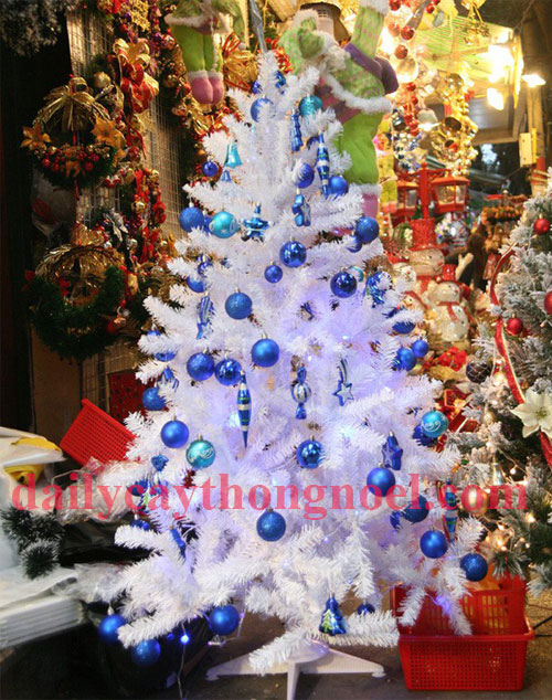 cây thông noel màu trắng 2m4
