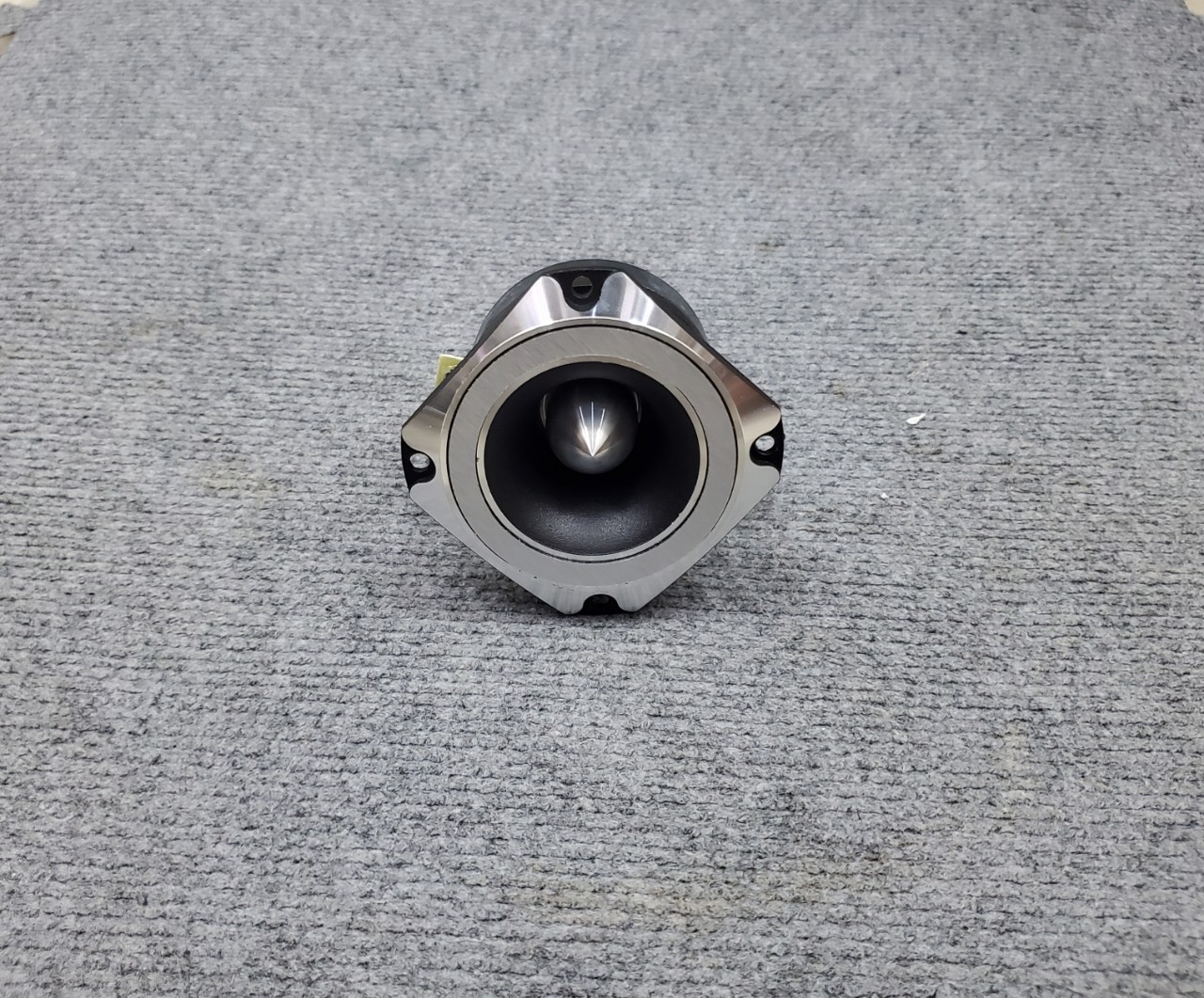 Củ Loa Siêu Treble Pioneer P8804