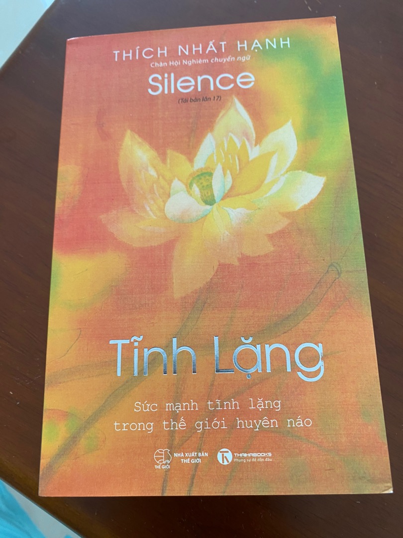 Sách - Tĩnh Lặng ( Thầy Thích Nhất Hạnh ) (TH)