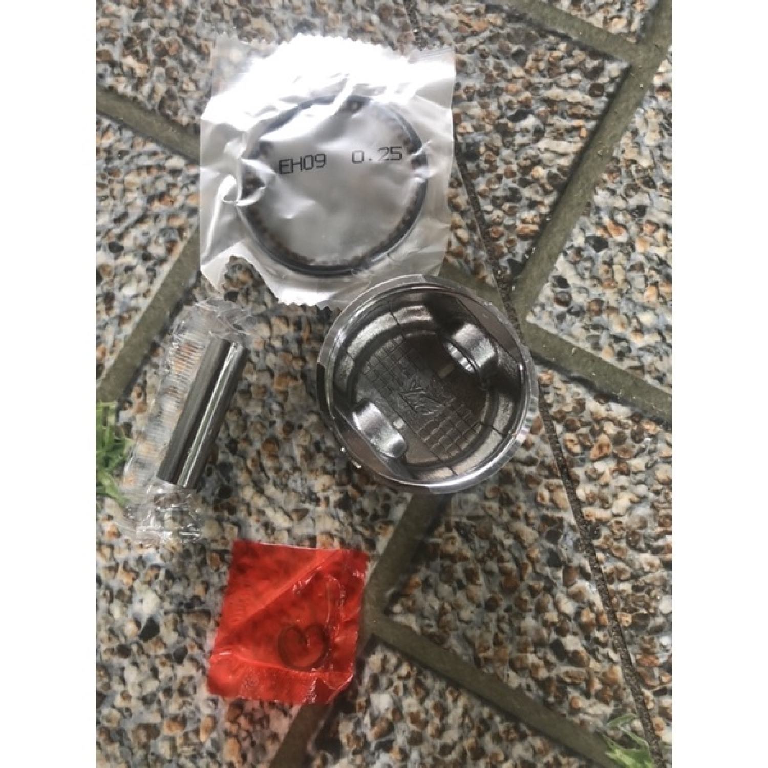Piston + xéc măng máy đầm cóc eh09 eh12