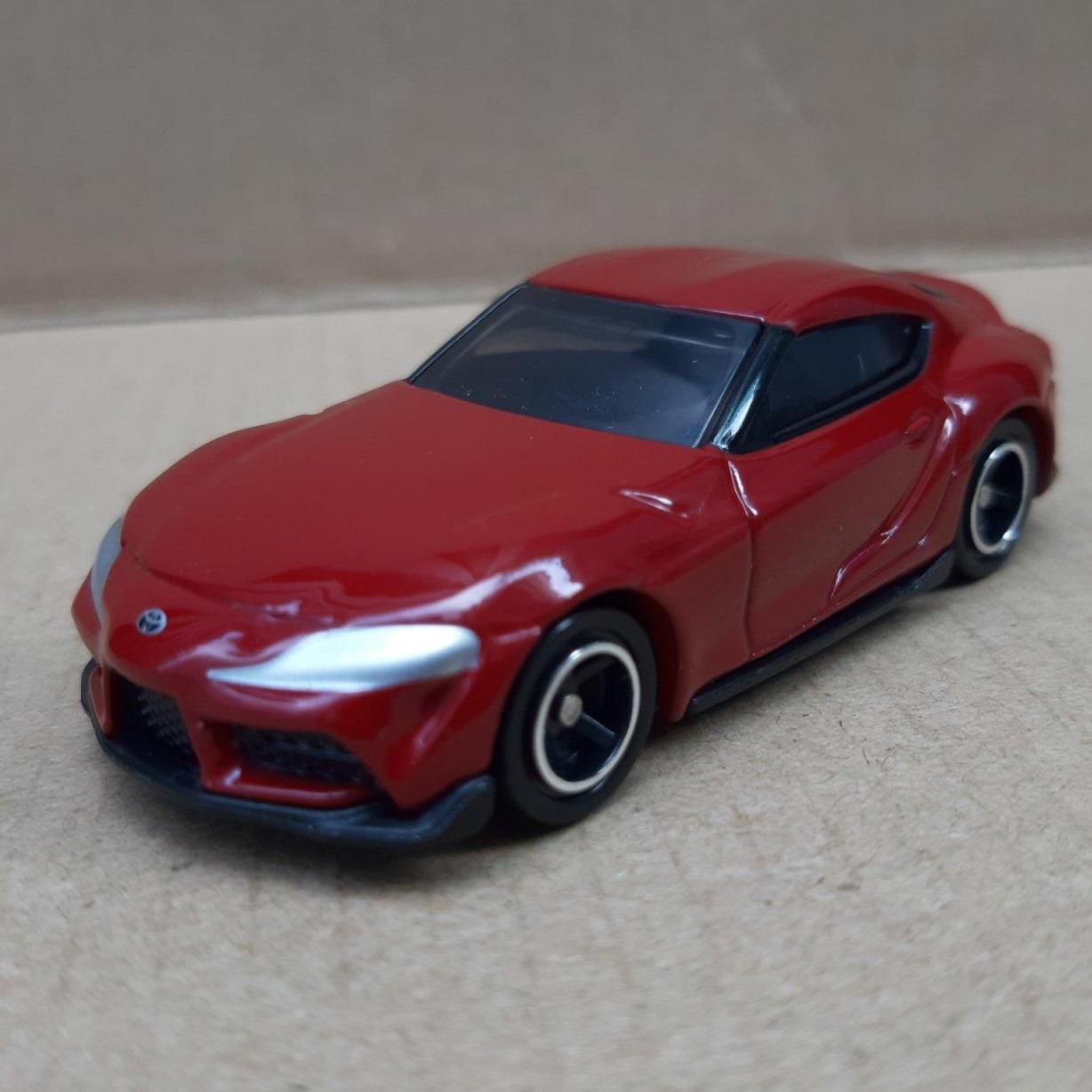 Xe mô hình Tomica - Xe Toyota GR Supra màu đỏ giá rẻ