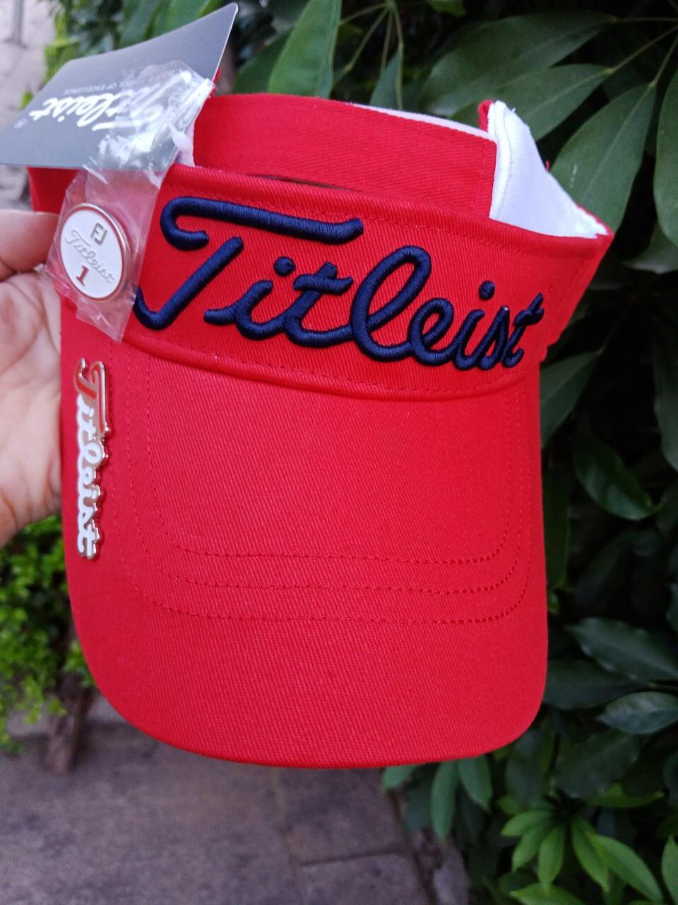 Mũ nửa đầu titleist
