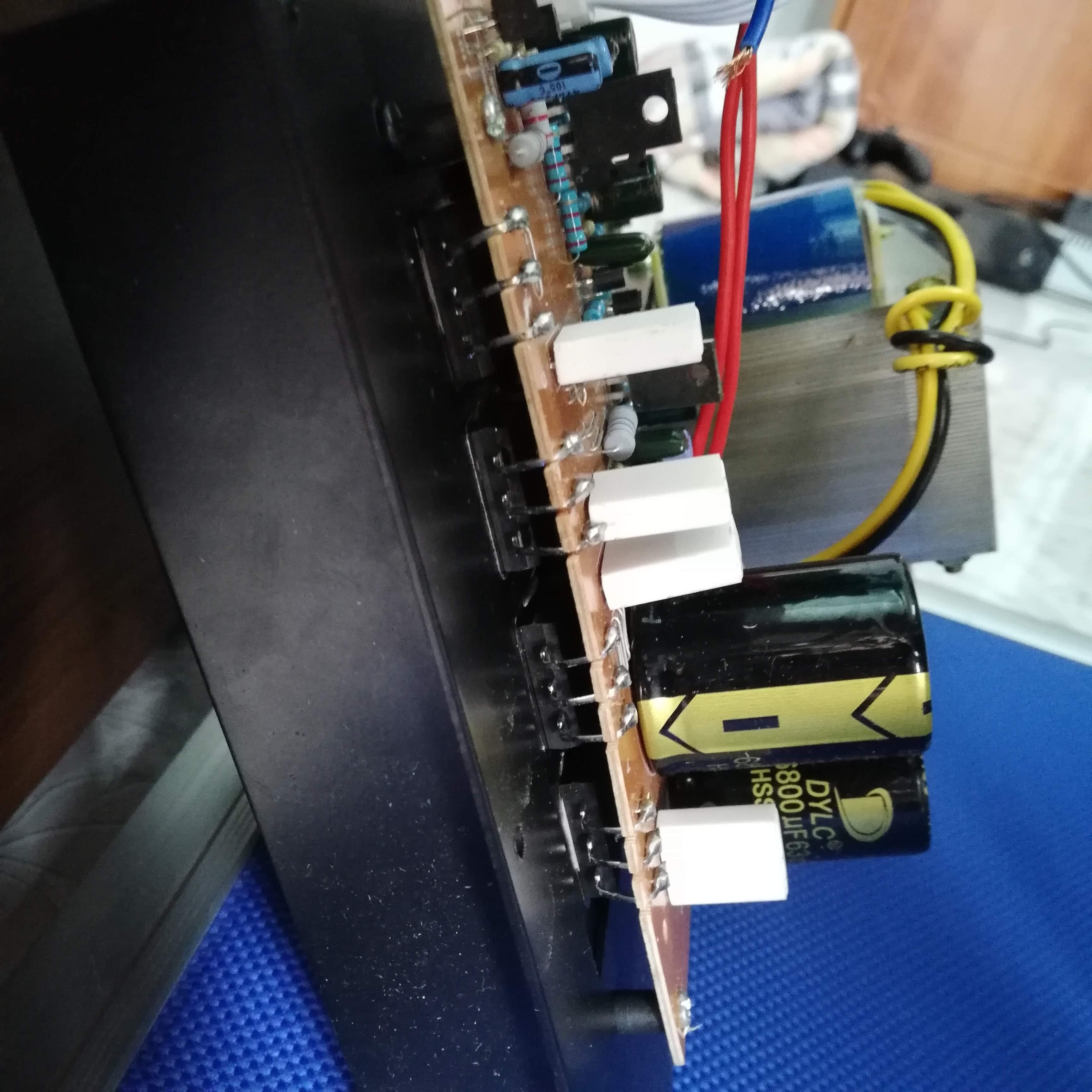Mạch loa sub điện 500W - 4 sò