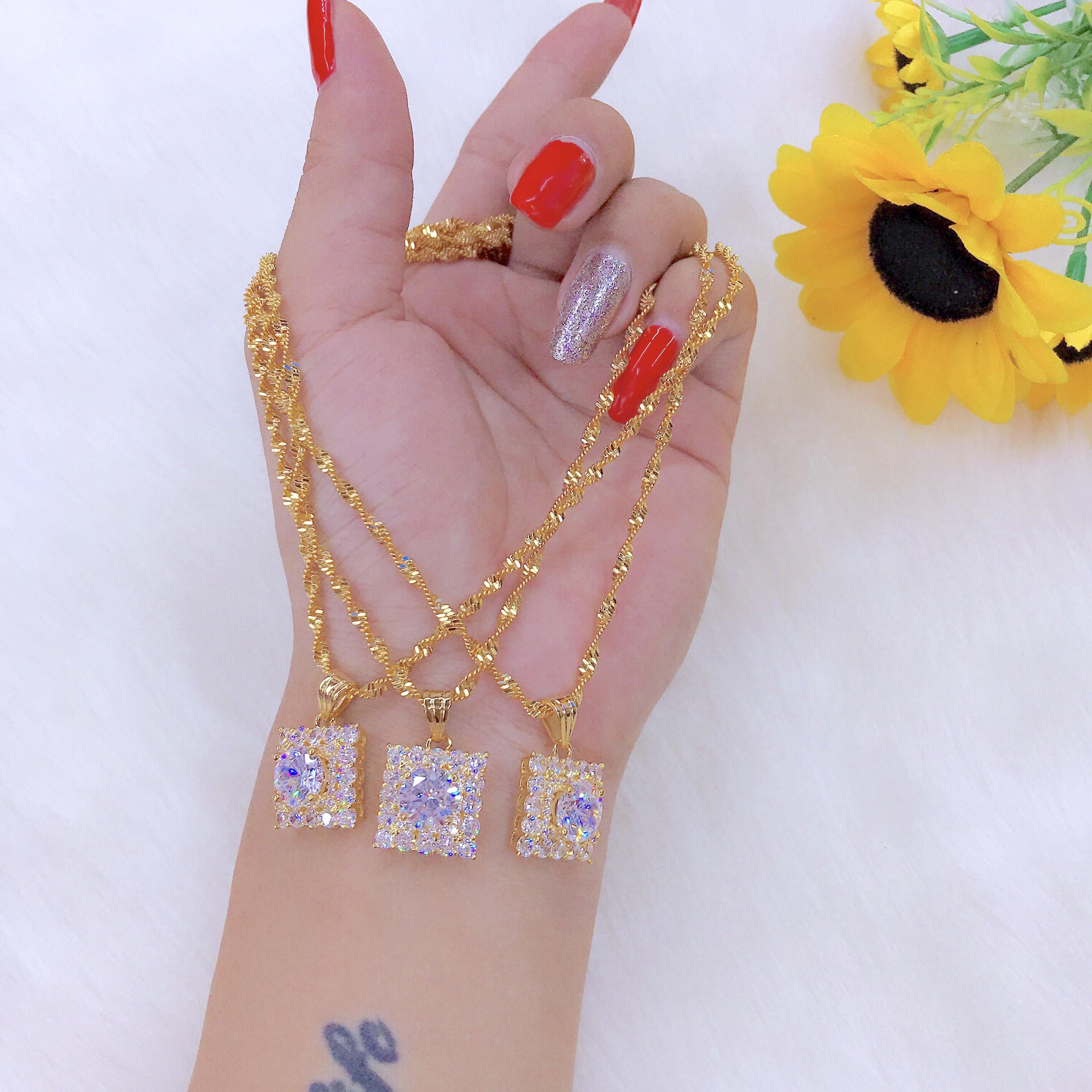 Dây chuyền nữ xoàn vuông mạ vàng 18k mã EKHM82