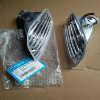 Cặp Xi nhan Trước Vespa Lx125 (LX150.ie) Trái+Phải
