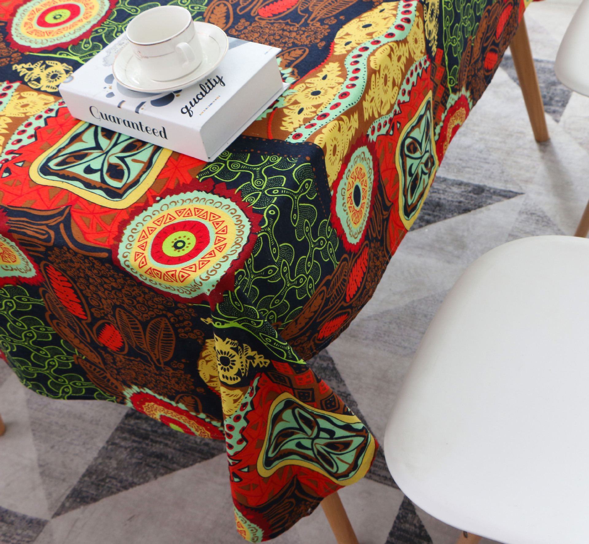 Khăn Trải Bàn Bố Gai Boho Cổ Điển Đốm Tròn