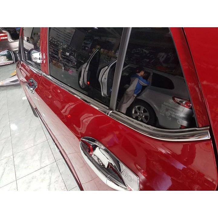 Bộ 4 Nẹp chân kính (inox) theo xe Hyundai Grand i10 2015 - 2019