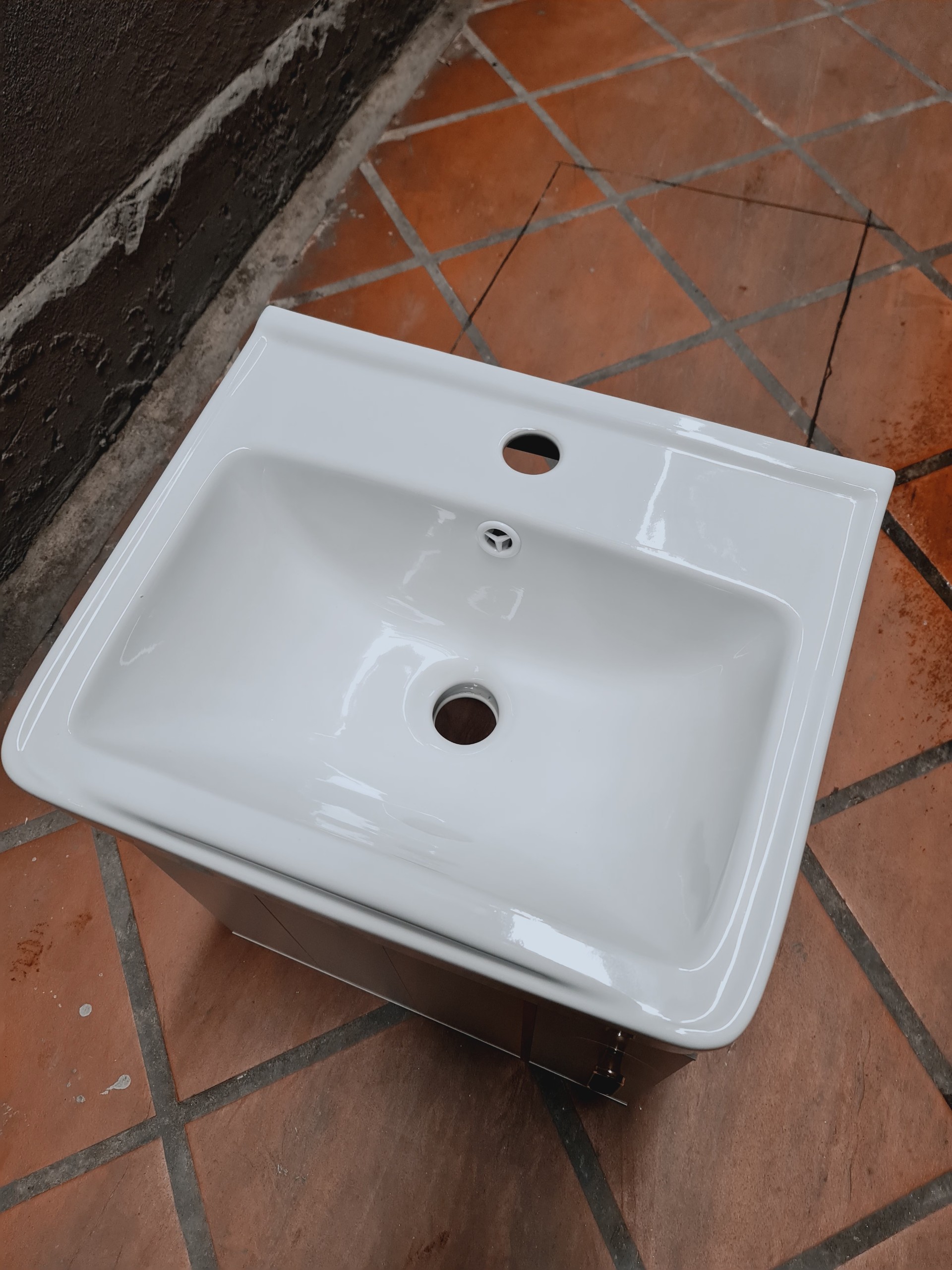 Super Beautiful White Sink Cabinet Set
