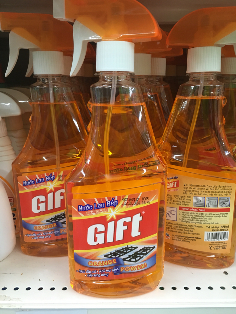 Nước lau bếp Gift hương cam (chai 540ml)