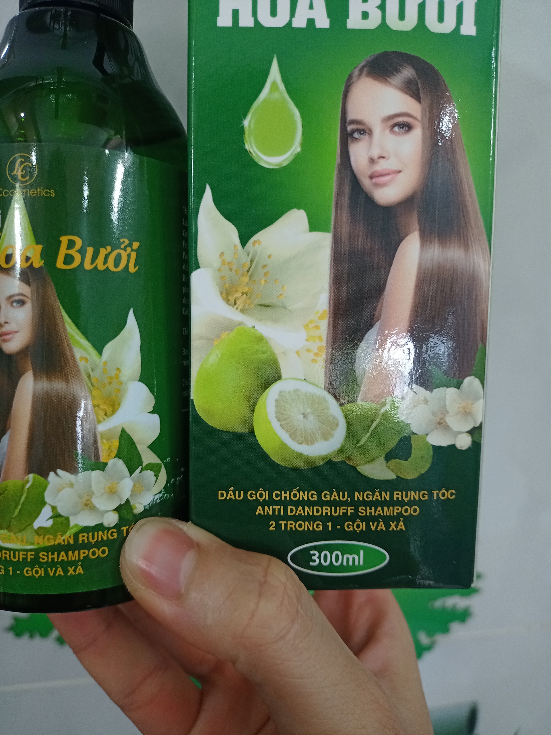 Dầu gội hoa bưởi
