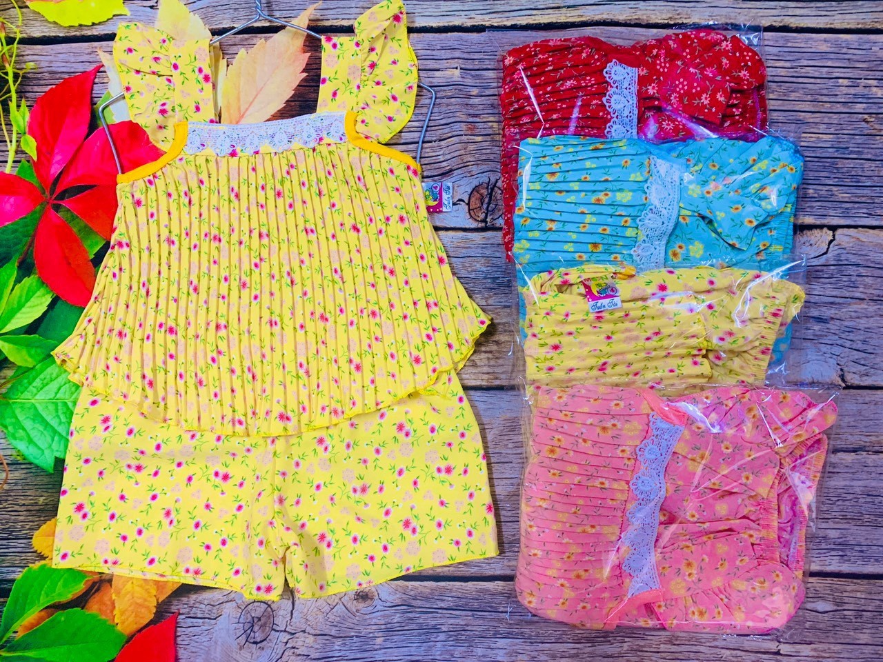 Bộ Lụa Cánh Tiên Phối Nơ Bé (6-18kg) (Giao màu ngẫu nhiên)