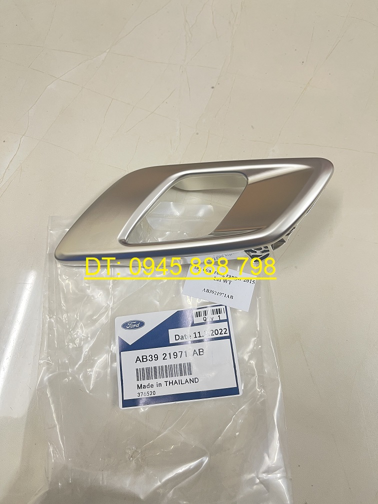 Tay mở của trong Ford Ranger