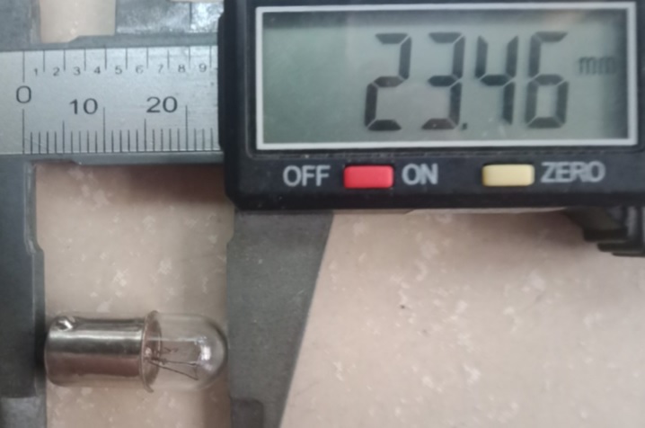 BÓNG ĐÈN SỢI ĐỐT ĐUÔI GÀI 9MM BA9S 24V 3W
