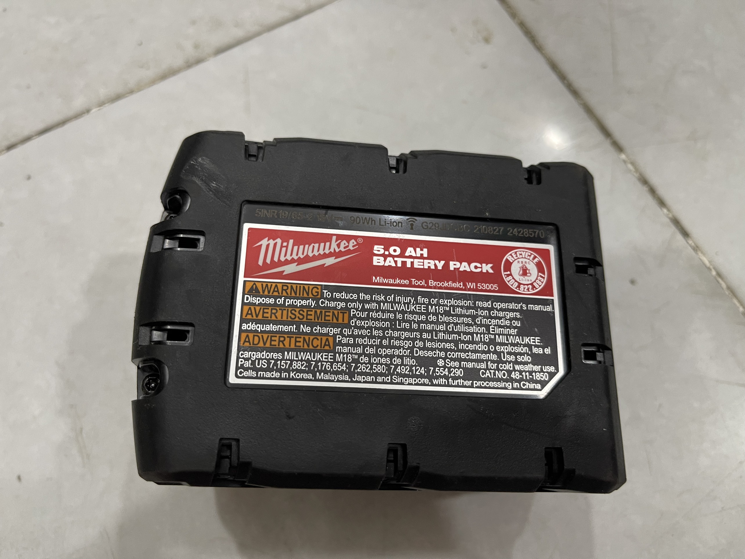 Pin Milwaukee 18V 5.0Ah Red Lithium (Mã: M18B5) lướt