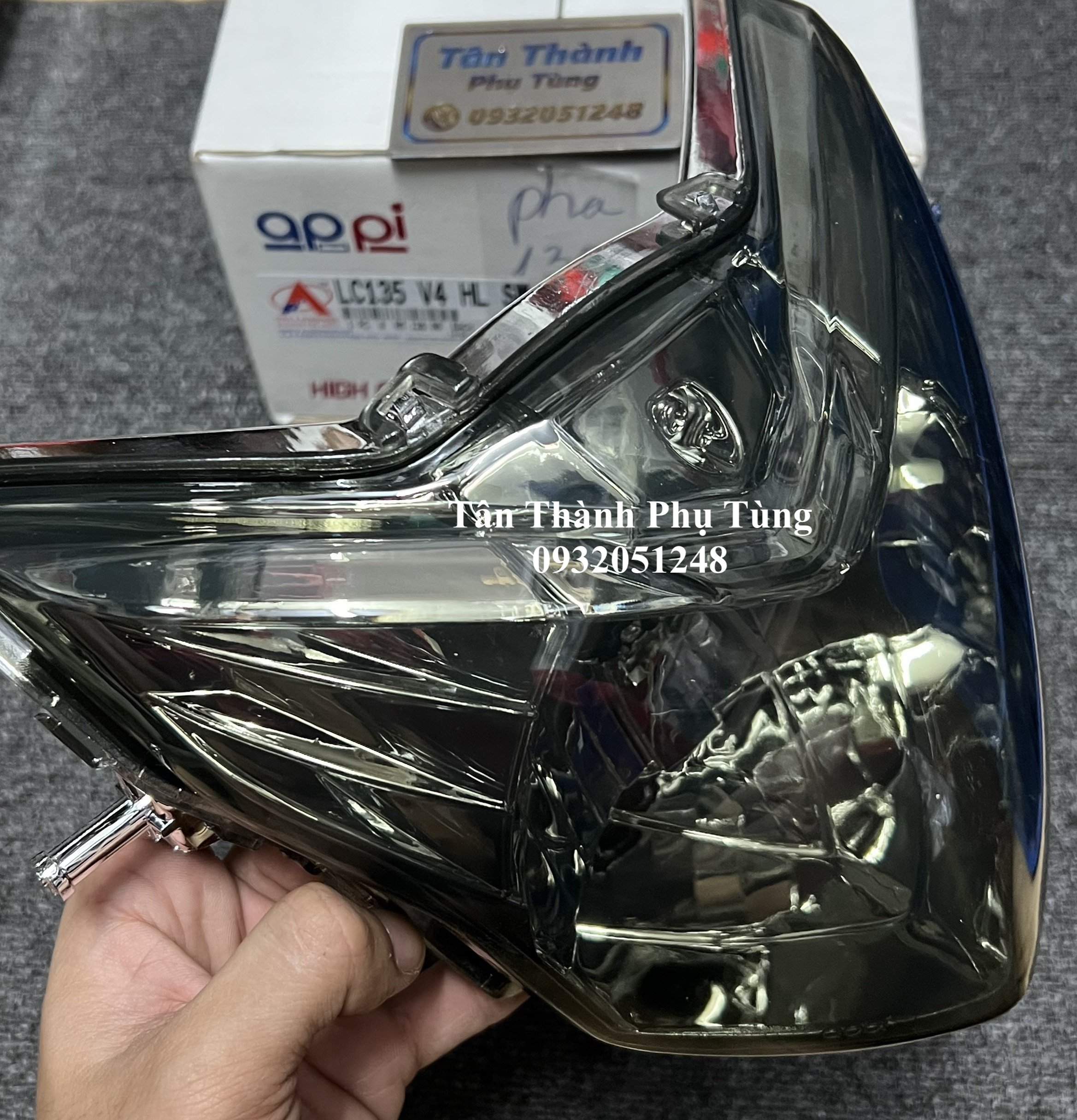 Pha đèn Appi Exciter 135 2011-2014 - Màu Khói hàng Malai