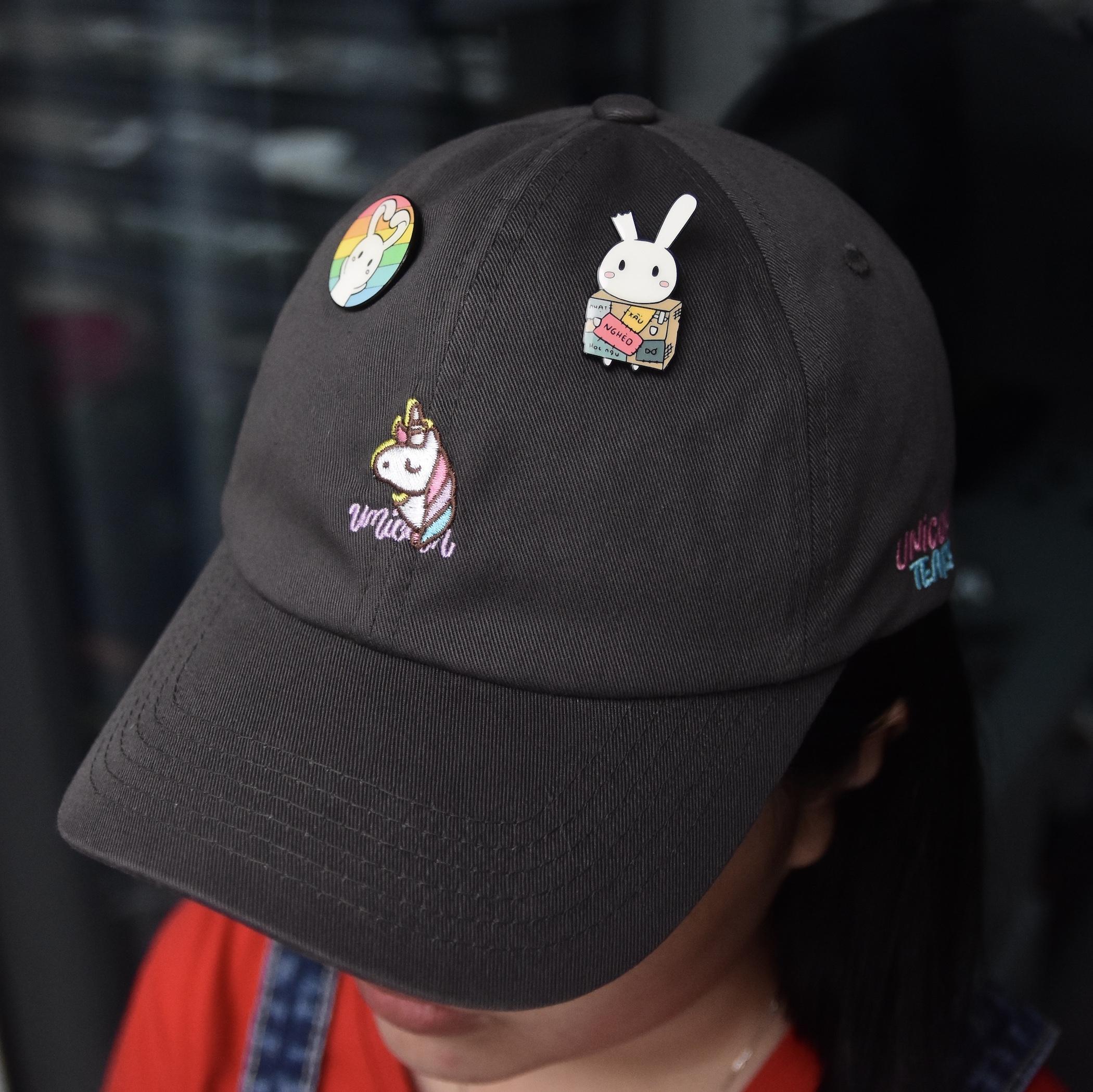 Huy Hiệu Thỏ 7 Màu PINBONG