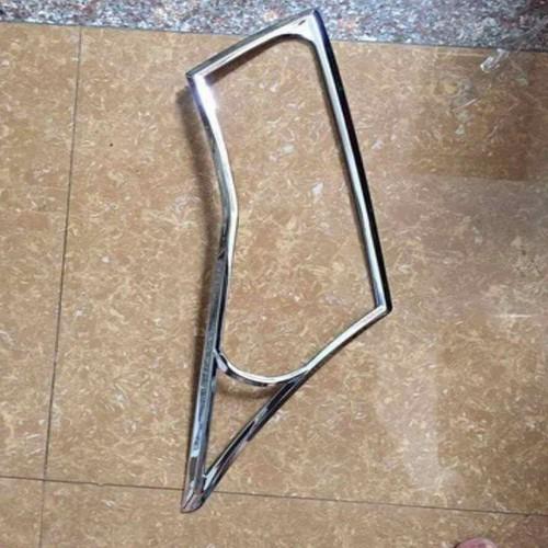ốp đèn hậu và đèn pha xe cruze