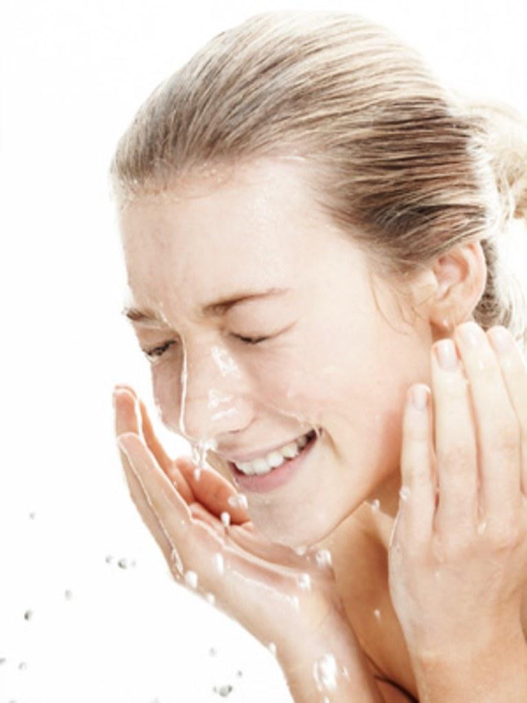 Bộ Đôi Tẩy Da Chết St.Ives Fresh Skin