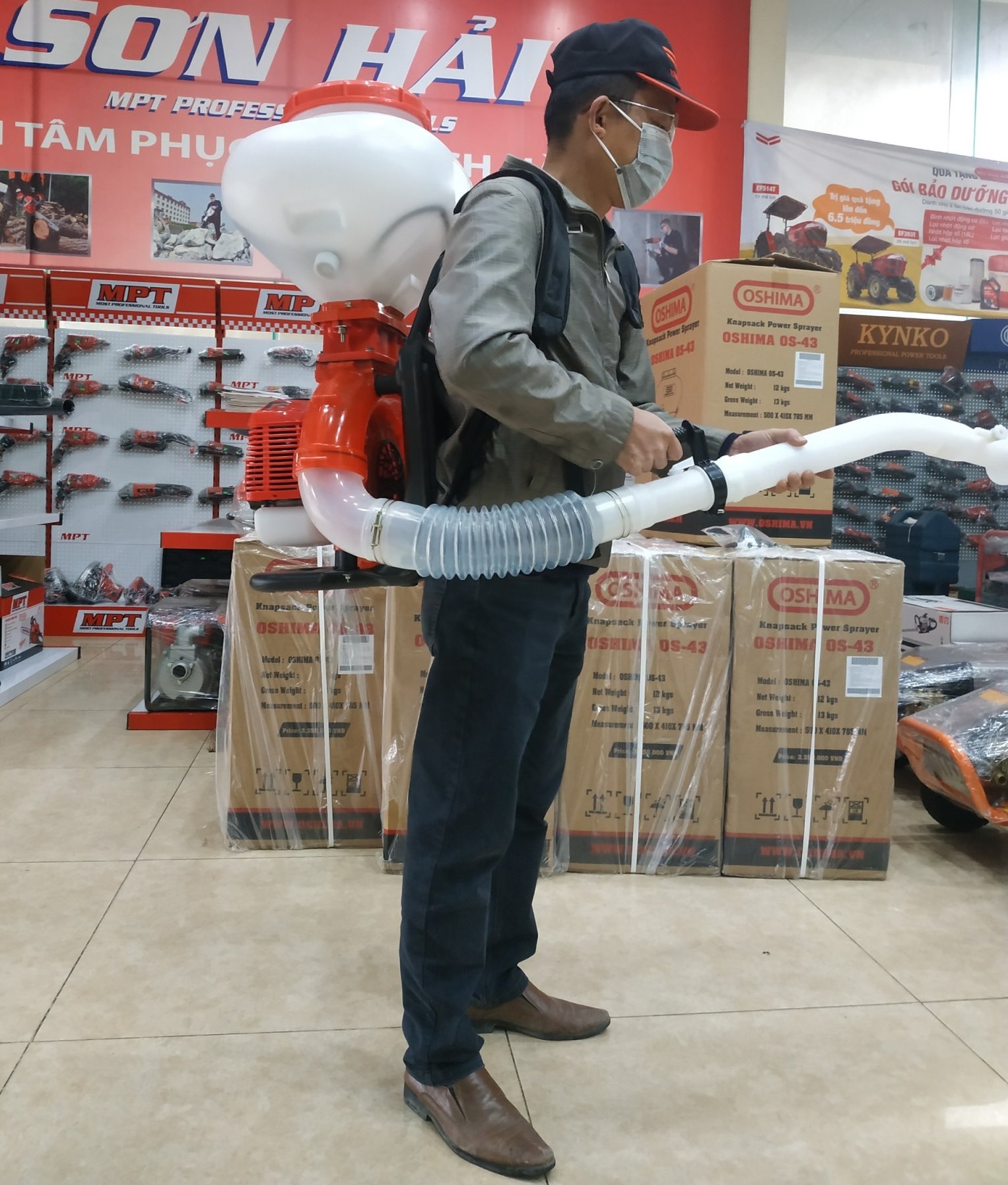 Bình Phun Xịt Xạ Phân 26L Oshima OS 43