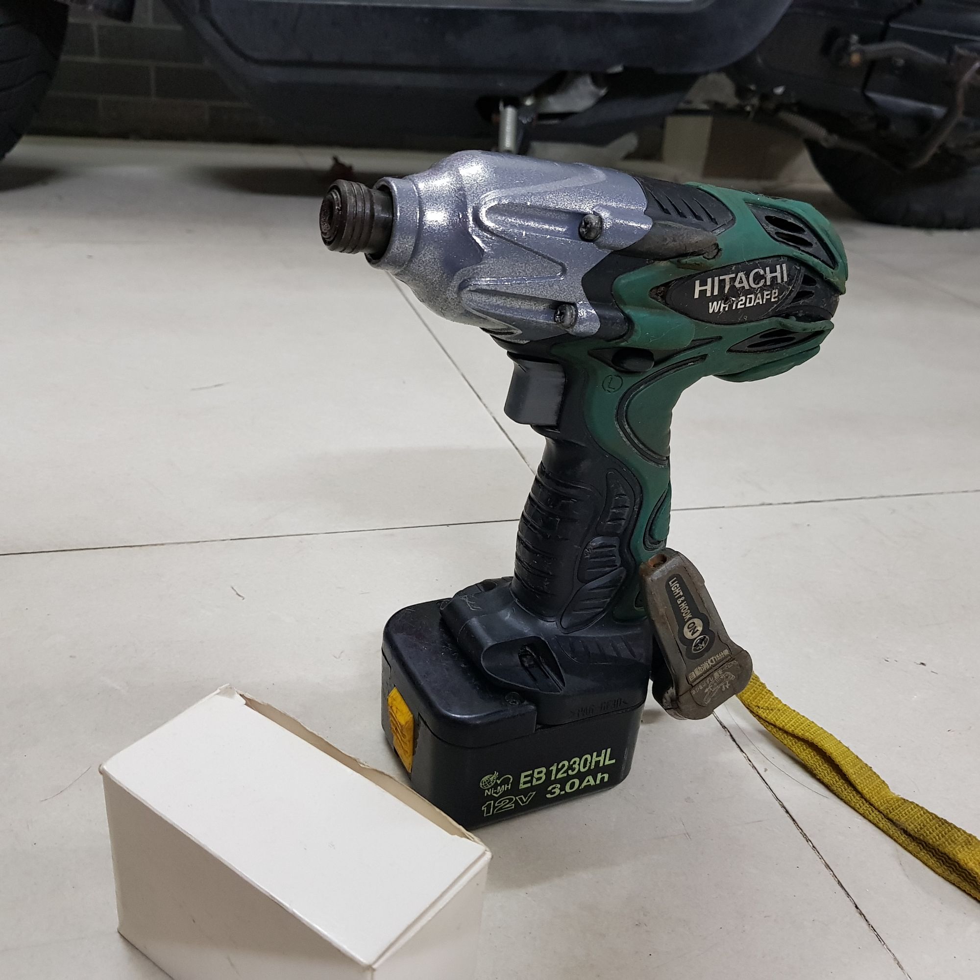 Máy bắn vít Hitachi nội địa Nhật