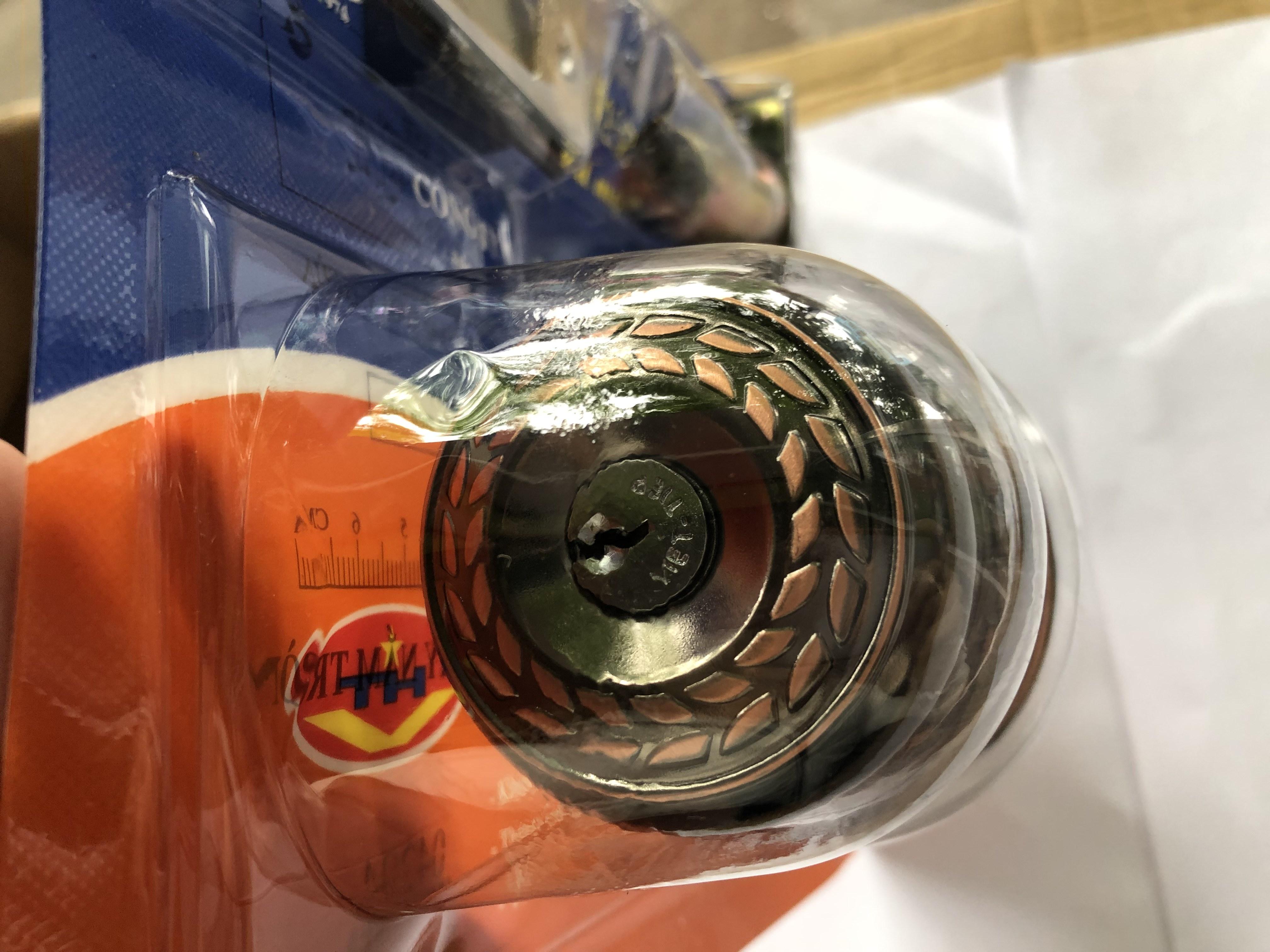 Khóa Tay Nắm Tròn Việt Tiệp 04204 (Màu Nâu)