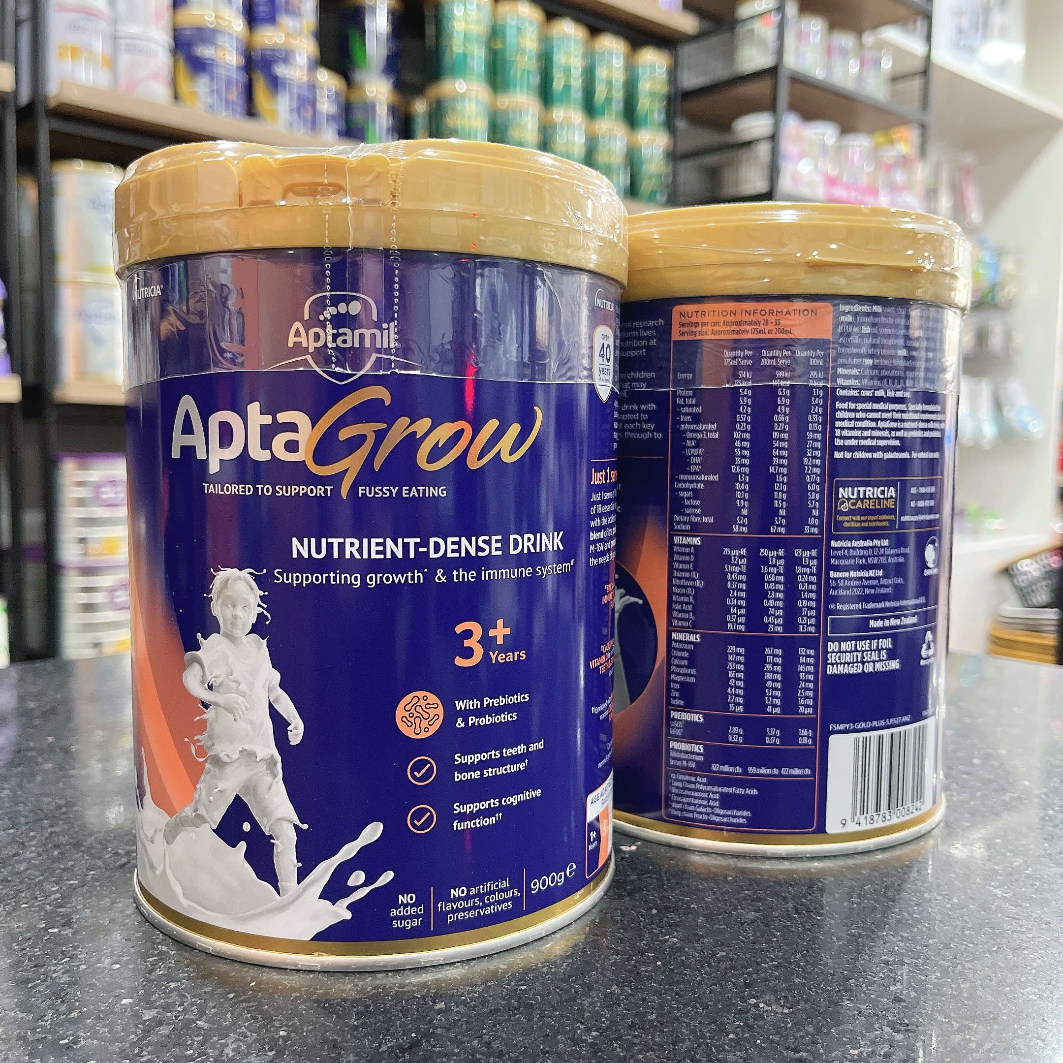 Sữa bột Aptamil Aptagrow 900g