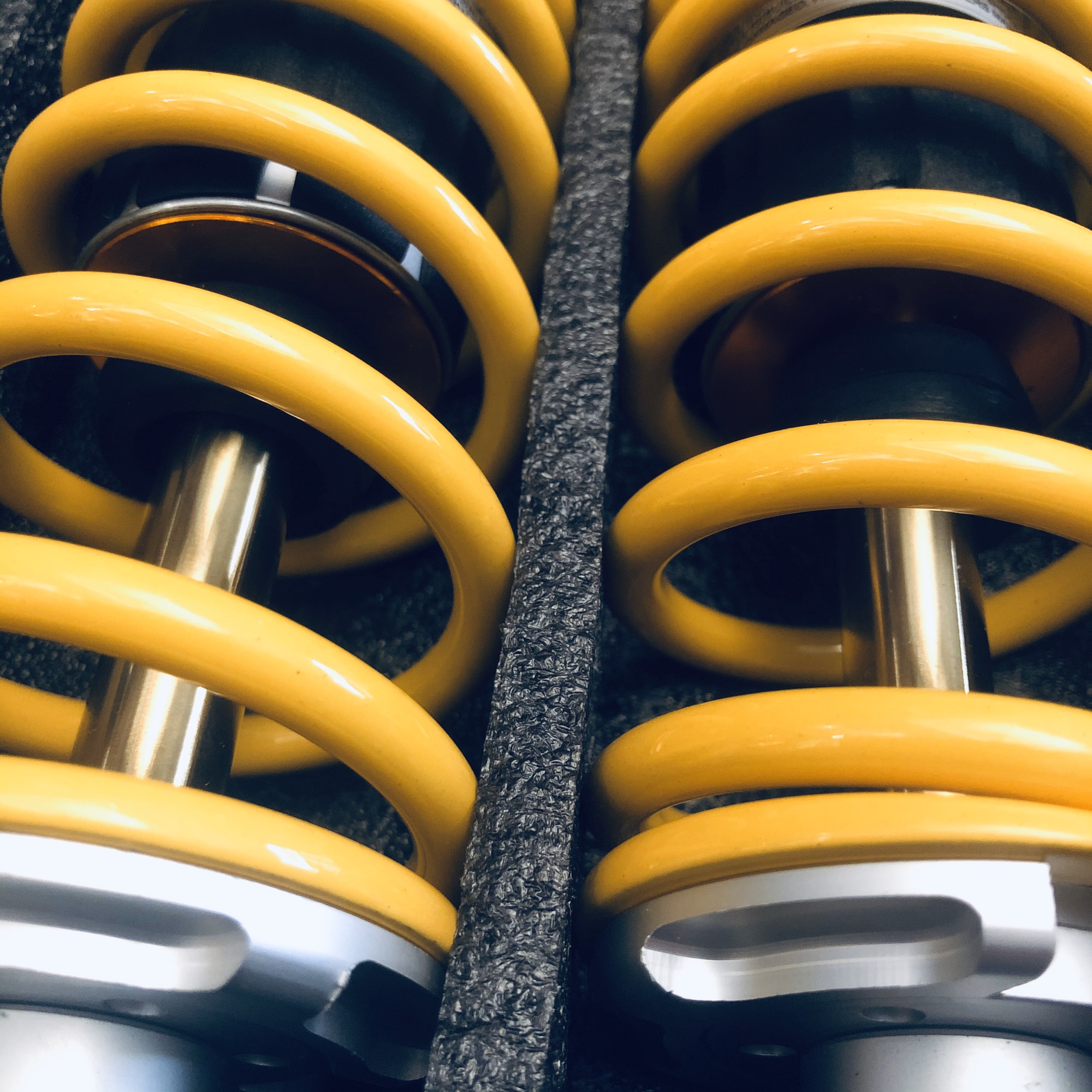 [HCM]Phuộc Ohlins Sirius không bình dầu