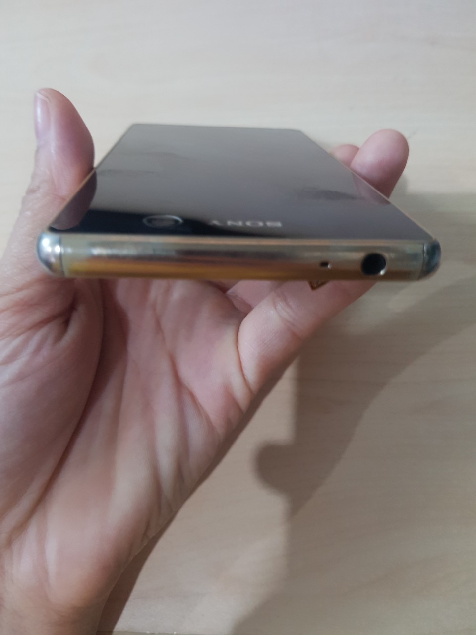 Màn hình Sony Xperia M5 tháo máy
