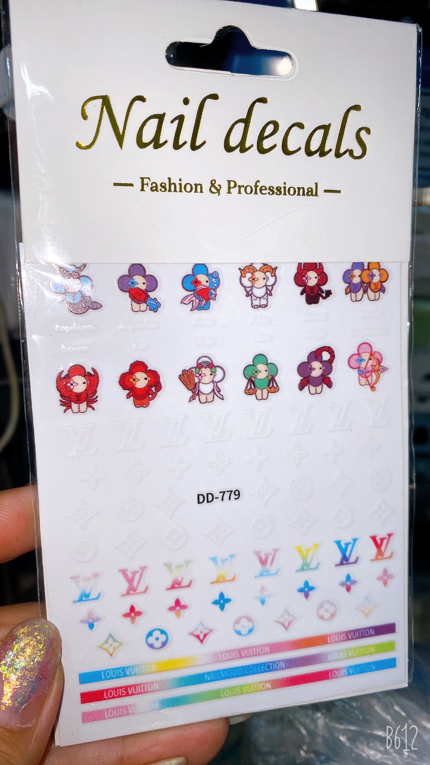Sticker Thương Hiệu 2 ,Miếng dán móng tay 3D nail sticker