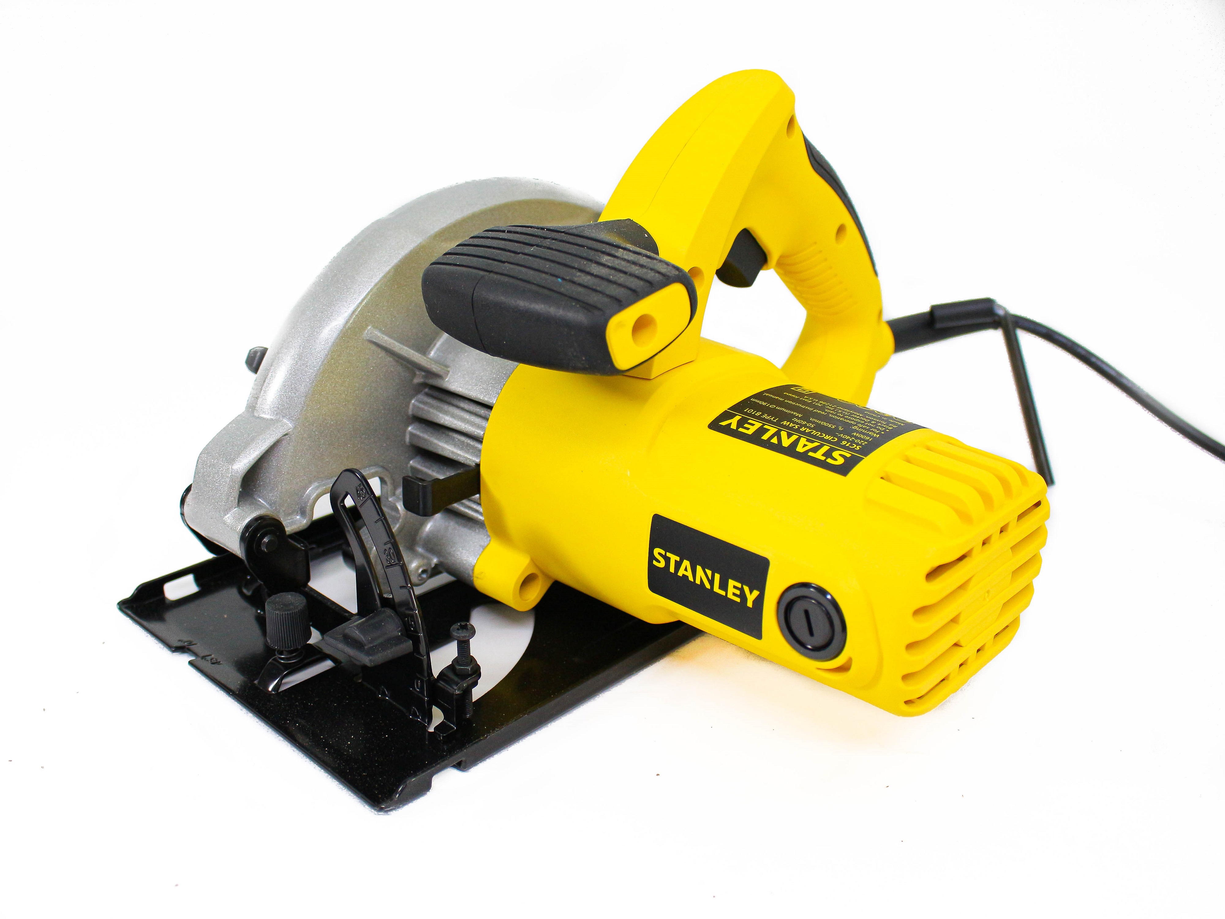 Máy cưa gỗ Stanley SC16-B1 1600W