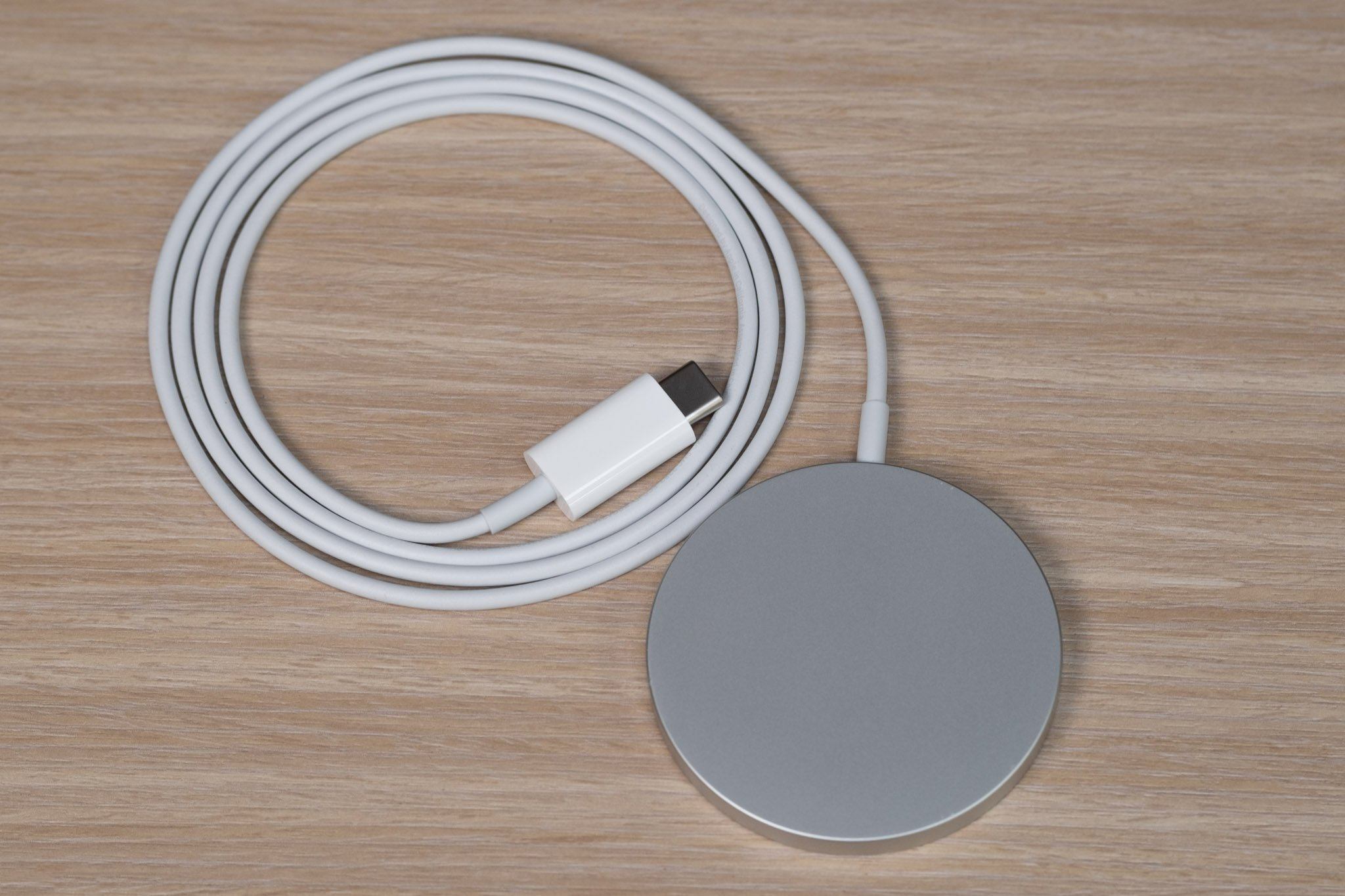 Mua Sạc Không Dây Giá Rẻ, Chất Lượng, Tốc Độ Sạc Nhanh, Sạc Không Dây Magsafe Iphone 12/ 12 Pro/12 Pro Max/ 12 Mini Hỗ Trợ Sạc Nhanh 15W, Thiết Bị Hữu Ích Cho Chiếc Điện Thoại Của Bạn, Bh 12 Tháng