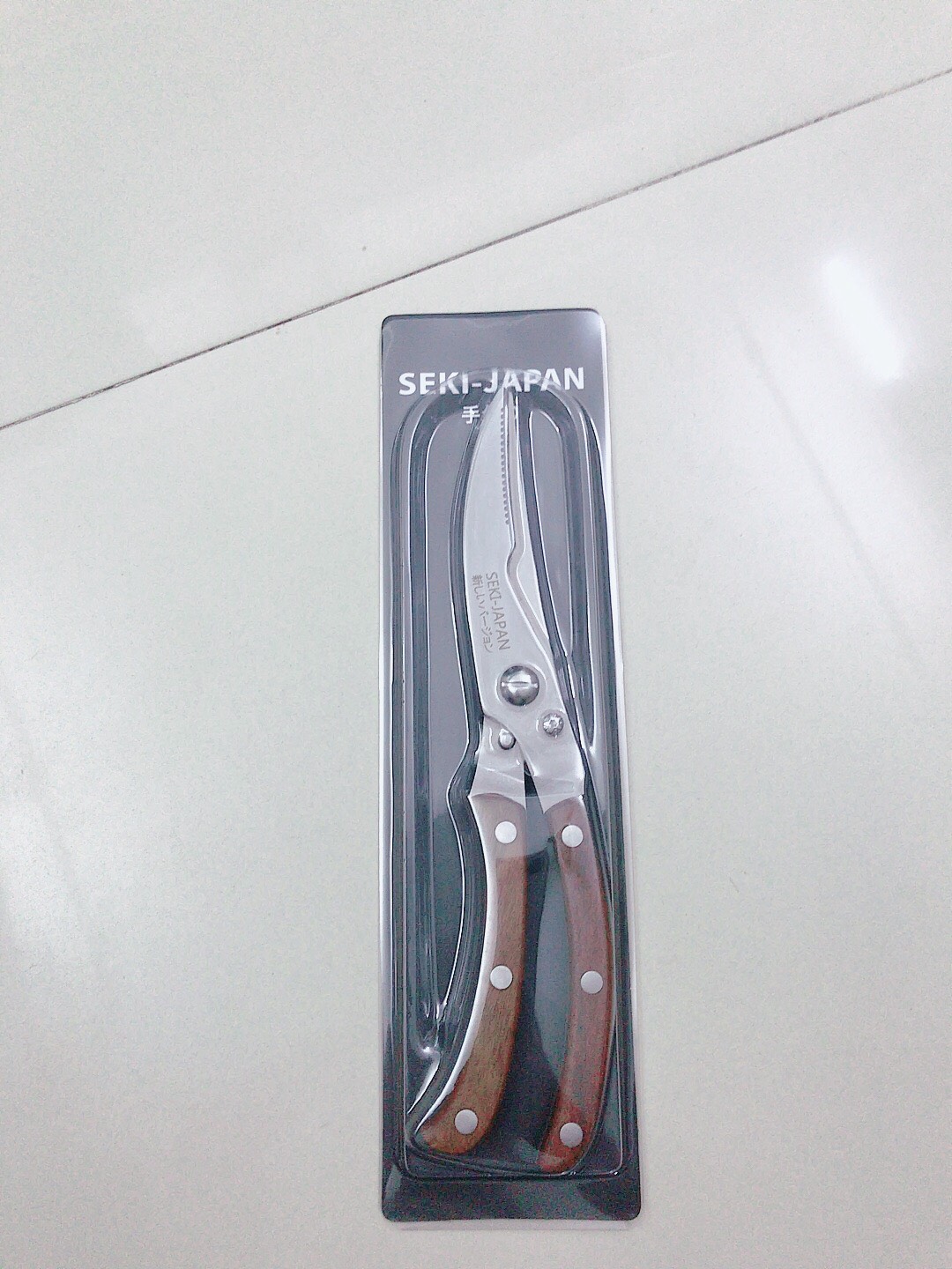 Kéo cắt gà cán gỗ Seki JAPAN