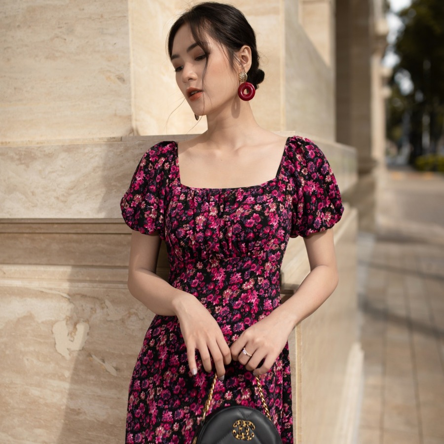Đầm hoa tím