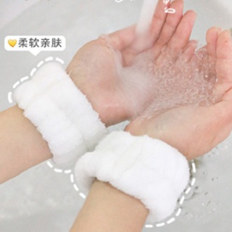 Băng Đô Đeo Cổ Tay Rửa Mặt Đa Năng Dành Cho Nữ
