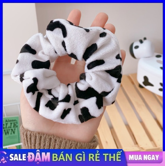 Buộc Tóc Scrunchies Bò Sữa Lông Nhung HotTrend 2021