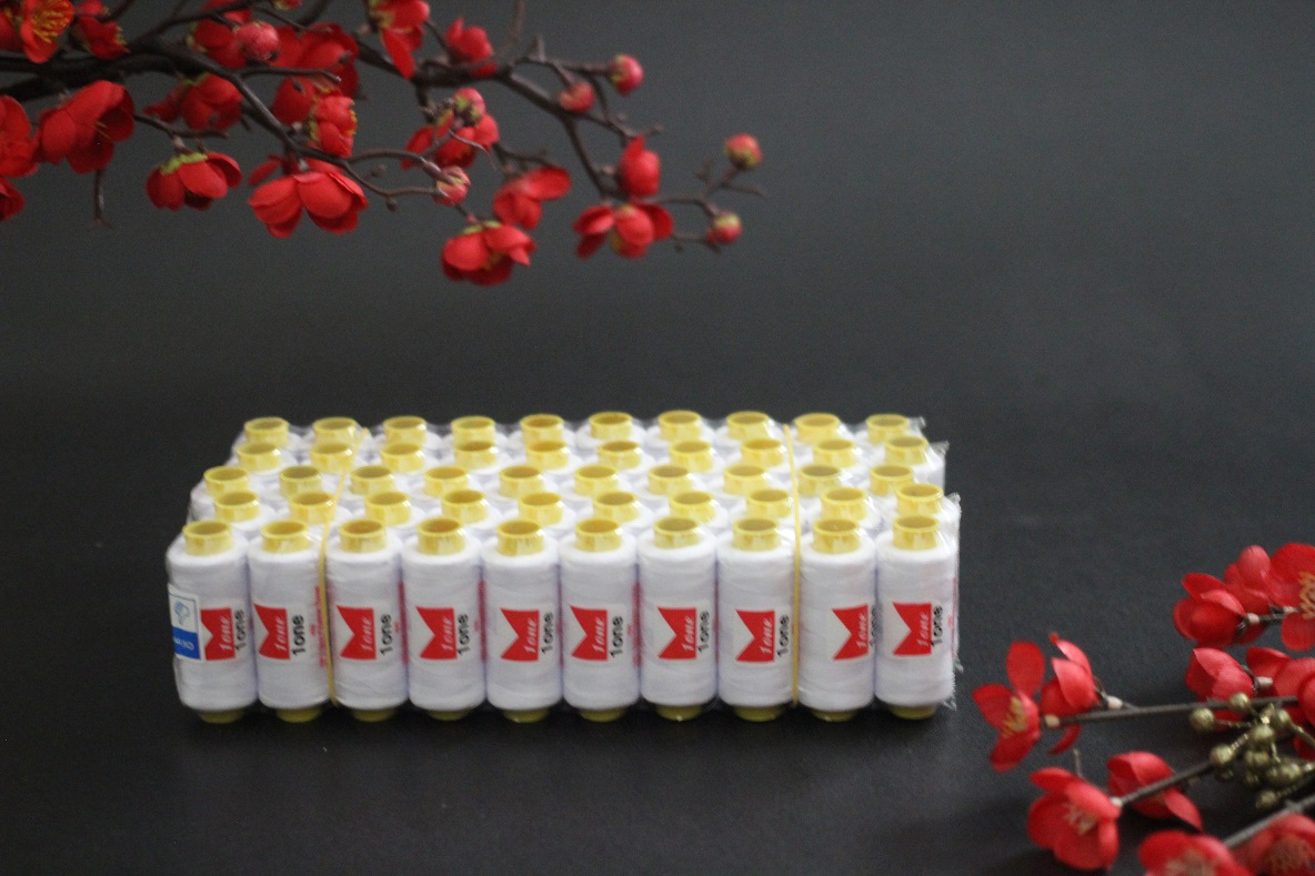 Chỉ May One Nhí Vỉ 10 Cuộn Nhiều Màu (giao hàng màu ngẫu nhiên)